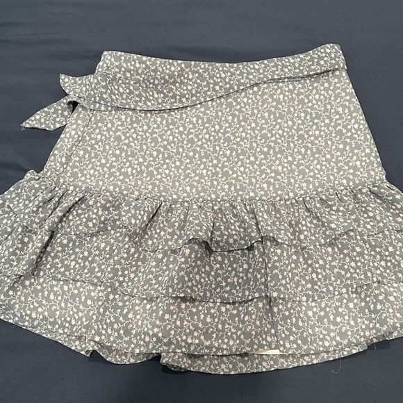 Forever 21 light blue skirt - Picture 1 of 4